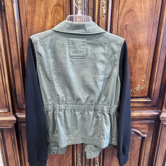 Mudd Jacket Camo Style EUC - Picture 2 of 4